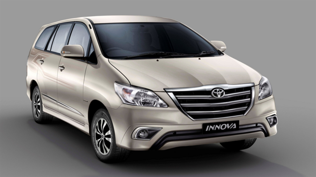 8 seater innova for rent with driver in Bangalore.onewaycabbookings.com